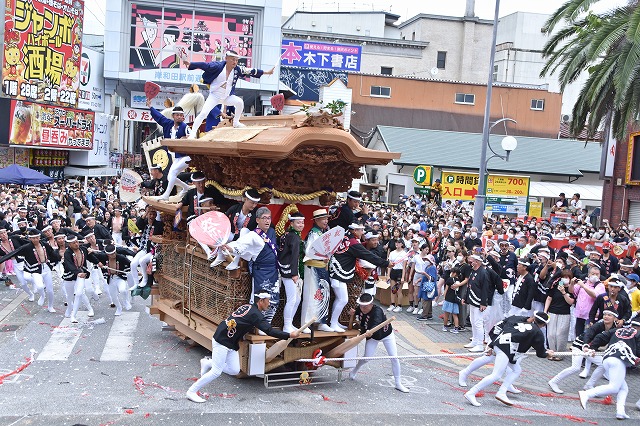 image:岸和田だんじり祭り沼町やりまわし