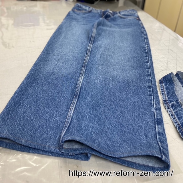 image:ZARAの青いレディースワイドパンツデニム