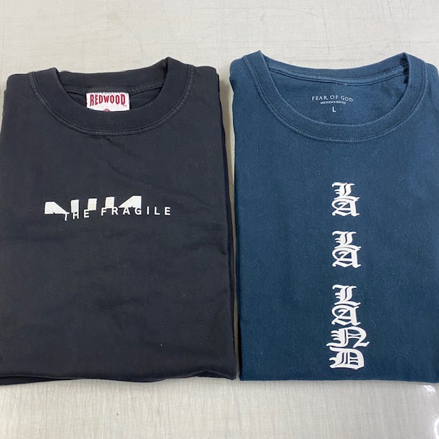 image:黒と紺のTシャツ2枚