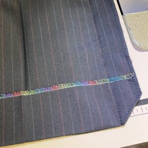 image:制服スカートレインボー糸