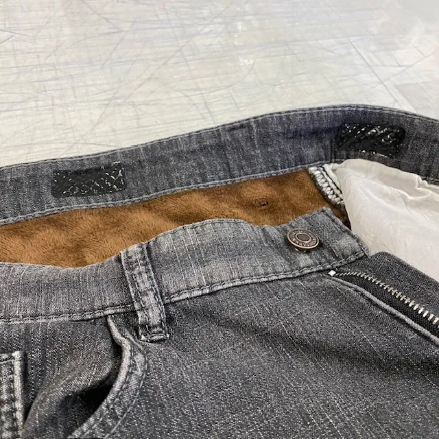 image:デニムに滑り止め付け