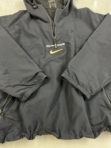 NIKE&Supremeコラボ商品/ナイロンジャケット/袖口ゴム交換　BEFORE