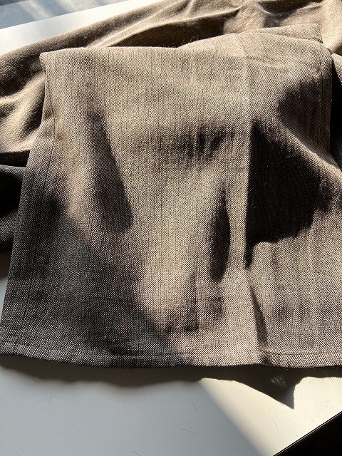 ツイードベアロンパース裾アップ