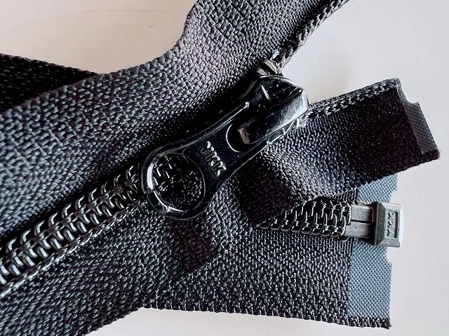 オープンファスナー・ビスロン黒